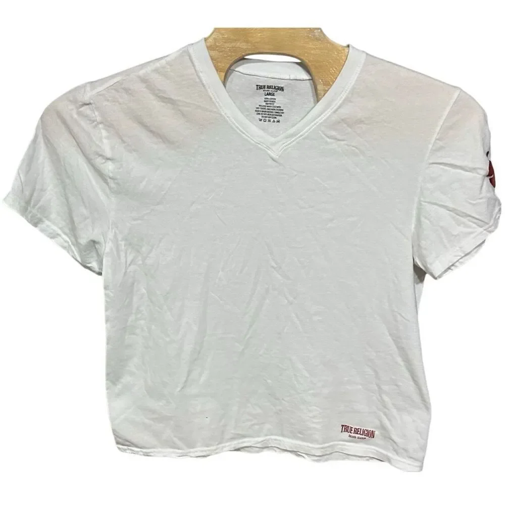 True Religion Large White V Neck T-Shirt Rust Print